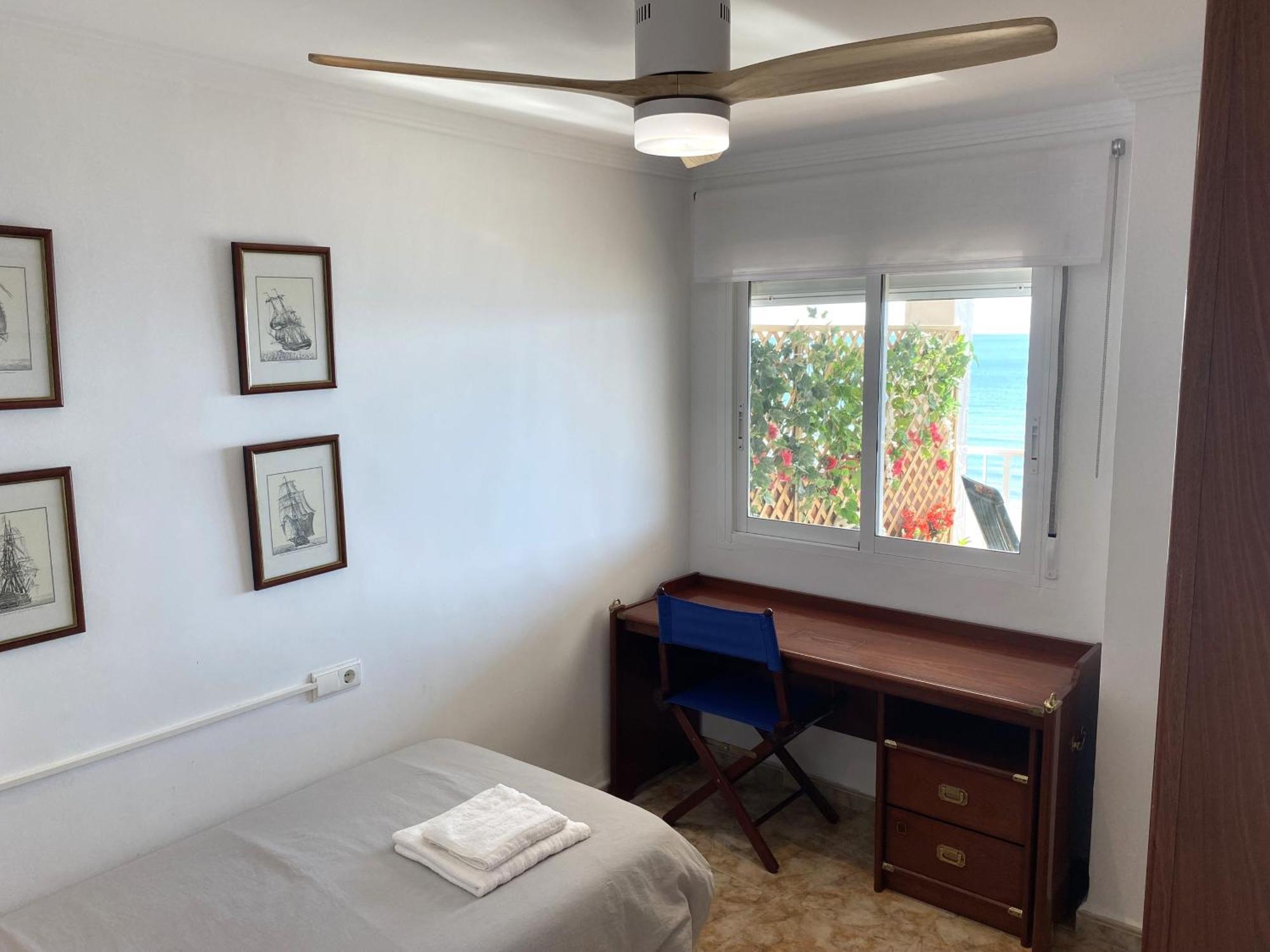 Beachfront And Renovated Apartment Cullera Eksteriør bilde